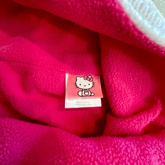 HELLO KITTY HATS. TWO HATS HAVE BRAND TAGS. ONE IS HANDMADE WITH NO TAGS. - Picture 3 of 6